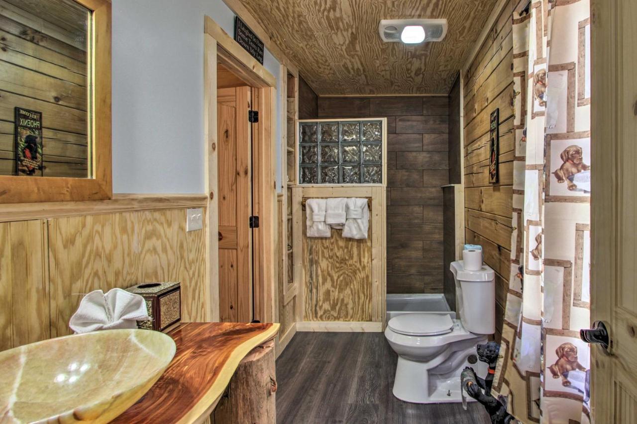 The Phoenix Cabin With Hot Tub In Gatlinburg! Exteriör bild